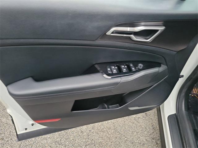 used 2023 Kia Sportage Hybrid car, priced at $18,988