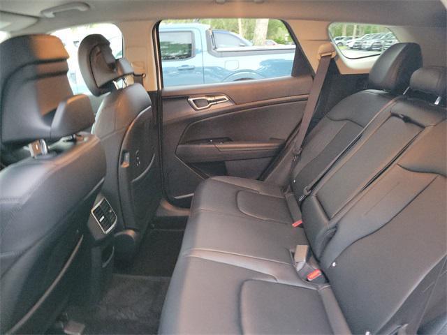 used 2023 Kia Sportage Hybrid car, priced at $18,988