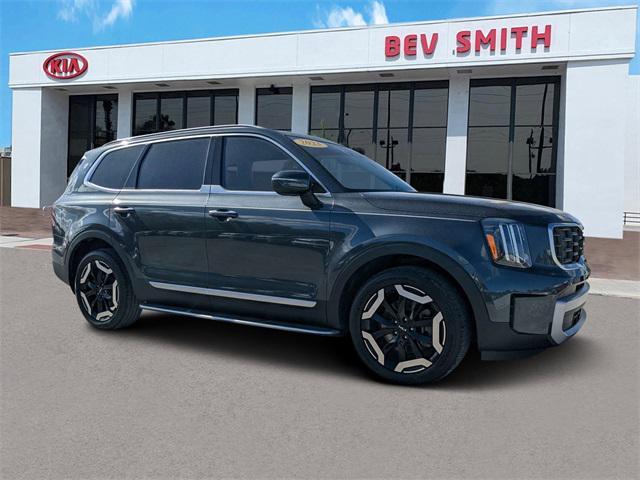 used 2023 Kia Telluride car, priced at $33,387