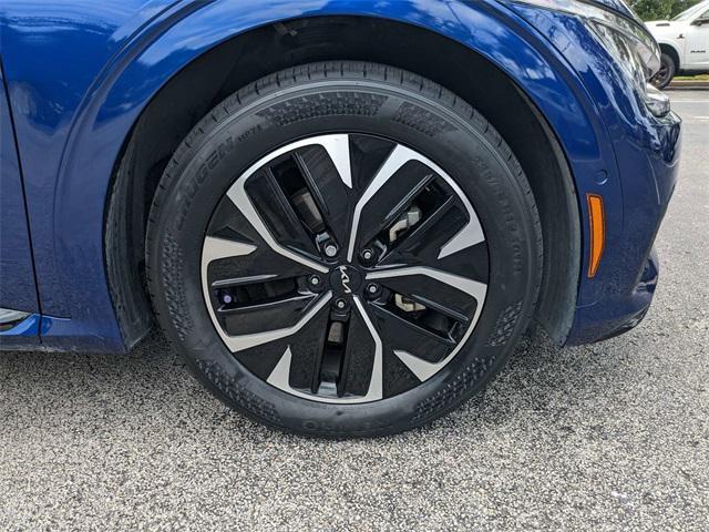 used 2024 Kia EV6 car, priced at $32,271