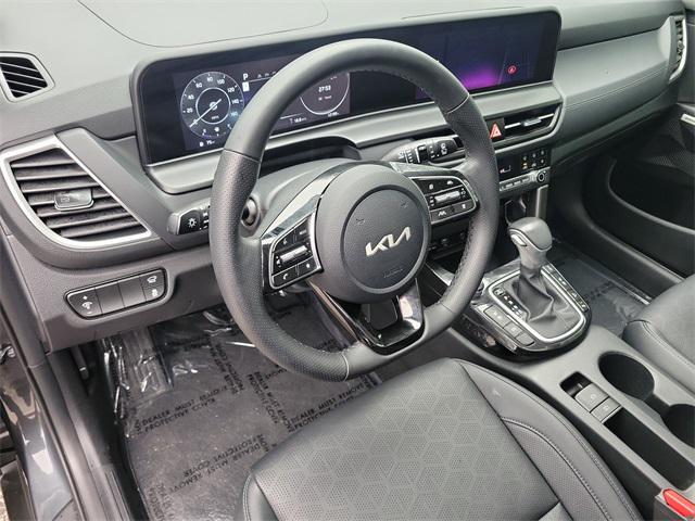used 2025 Kia Seltos car, priced at $25,988