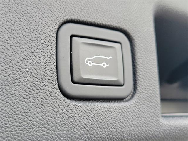 used 2024 Chevrolet Equinox car, priced at $21,255