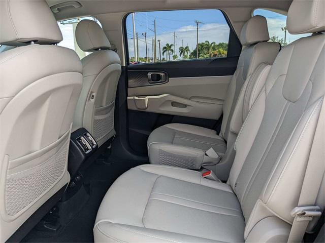 used 2024 Kia Sorento Hybrid car, priced at $36,826