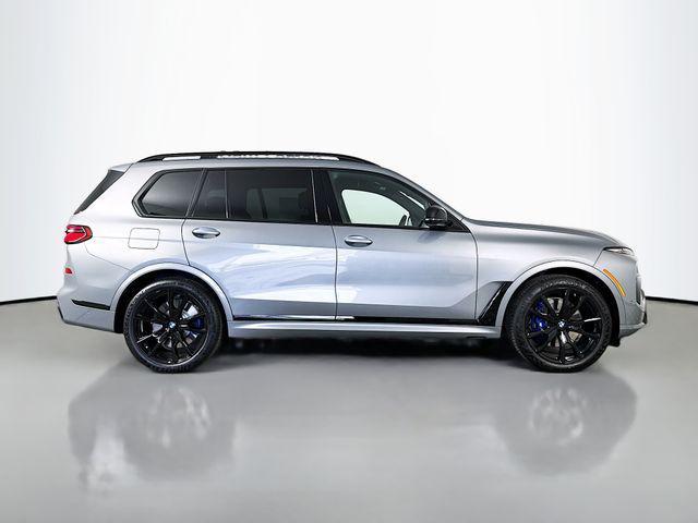 new 2026 BMW X7 car, priced at $118,910