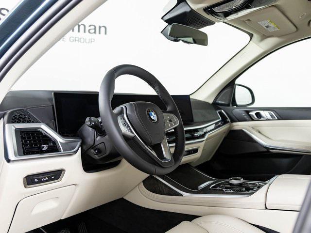 new 2025 BMW X7 car, priced at $92,835