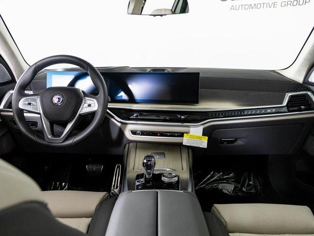 new 2025 BMW X7 car, priced at $158,845