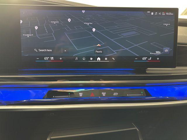 used 2024 BMW i7 car, priced at $99,588