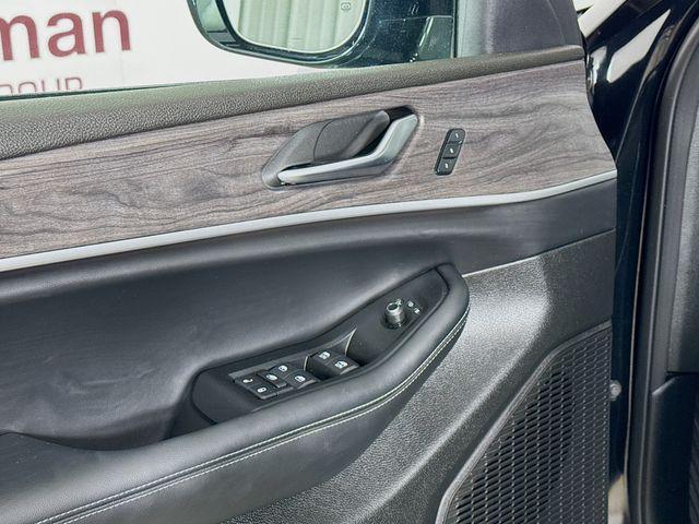 used 2025 Jeep Grand Cherokee car, priced at $44,988