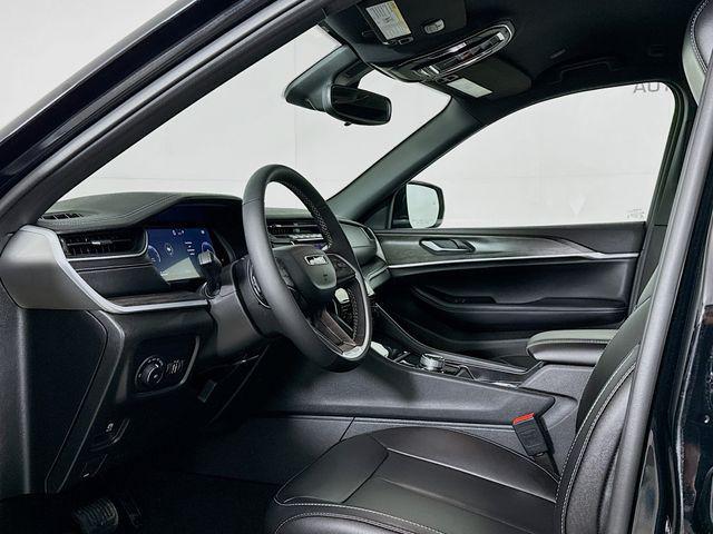 used 2025 Jeep Grand Cherokee car, priced at $44,988