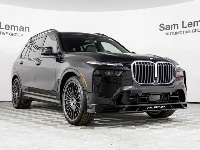 new 2025 BMW X7 car, priced at $159,695