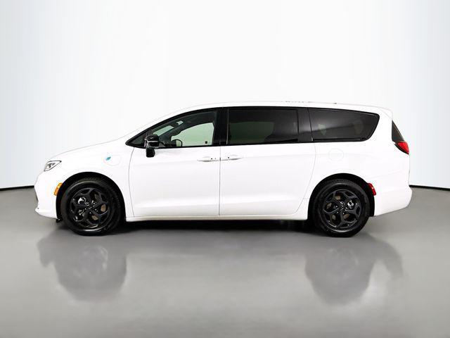 used 2023 Chrysler Pacifica Hybrid car, priced at $32,988