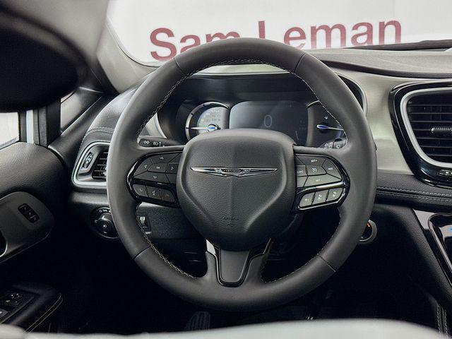 used 2023 Chrysler Pacifica Hybrid car, priced at $32,988