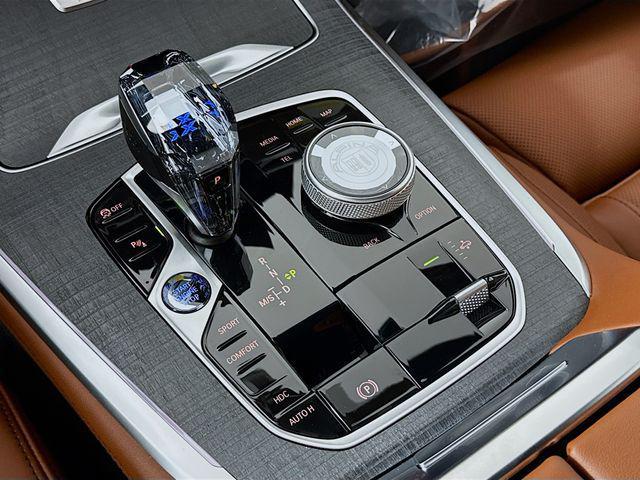 new 2026 BMW ALPINA XB7 car, priced at $165,425