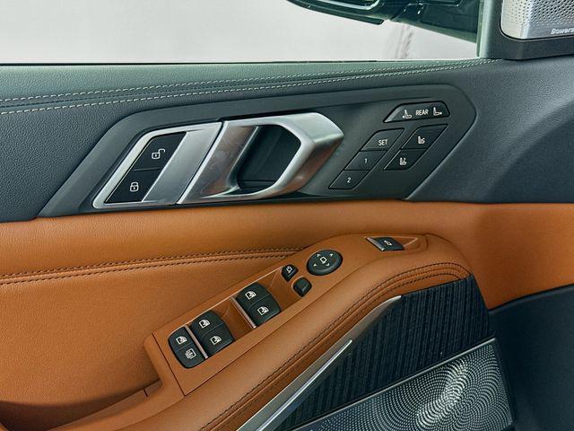 new 2026 BMW ALPINA XB7 car, priced at $165,425