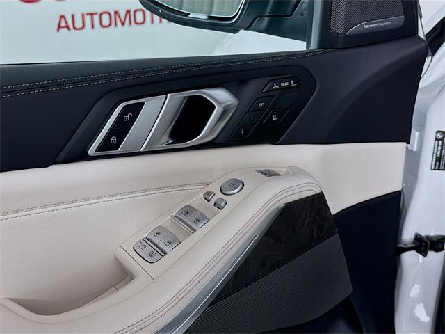 new 2025 BMW X7 car, priced at $93,830