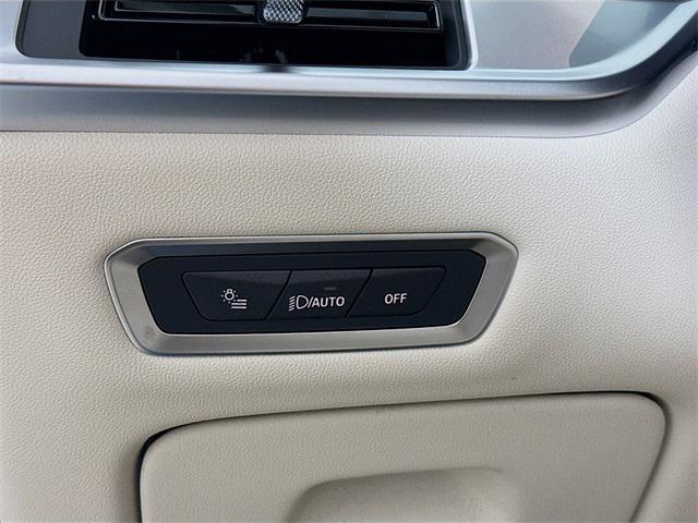 new 2025 BMW X7 car, priced at $93,830