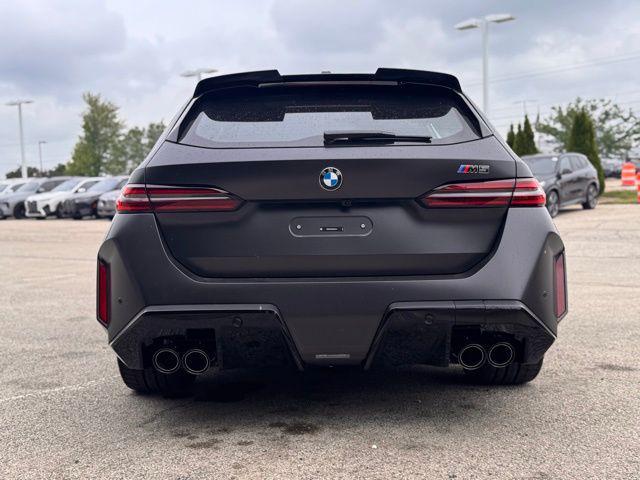 new 2025 BMW M5 car, priced at $133,375