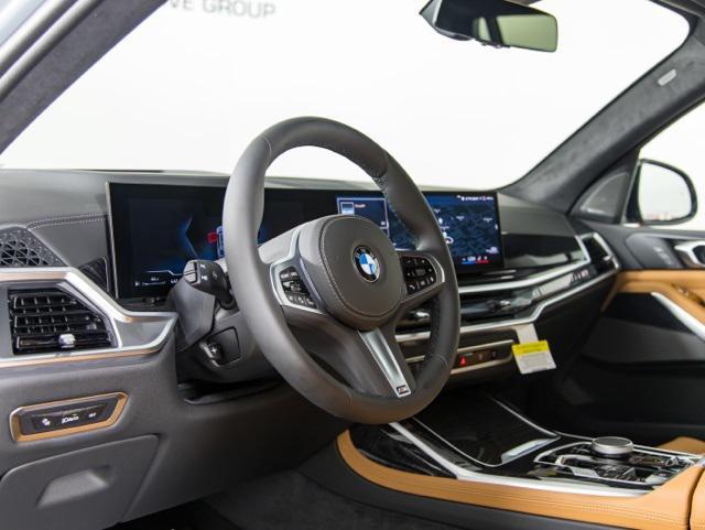 new 2025 BMW X7 car, priced at $95,785