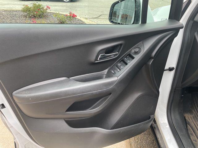 used 2020 Chevrolet Trax car, priced at $12,998