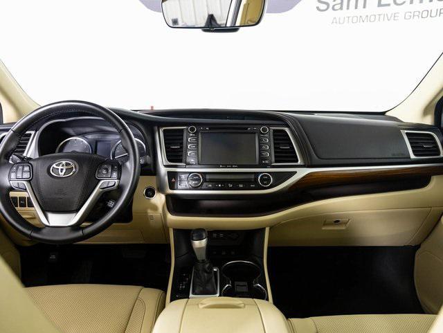 used 2018 Toyota Highlander car, priced at $25,988