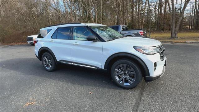 new 2025 Ford Explorer car, priced at $47,055