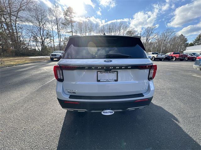 new 2025 Ford Explorer car, priced at $47,055