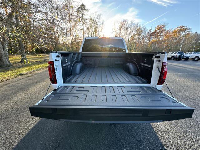 new 2024 Ford F-150 car, priced at $52,666