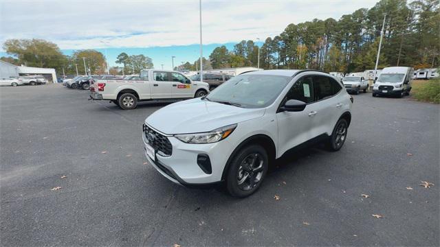 new 2025 Ford Escape car, priced at $31,300