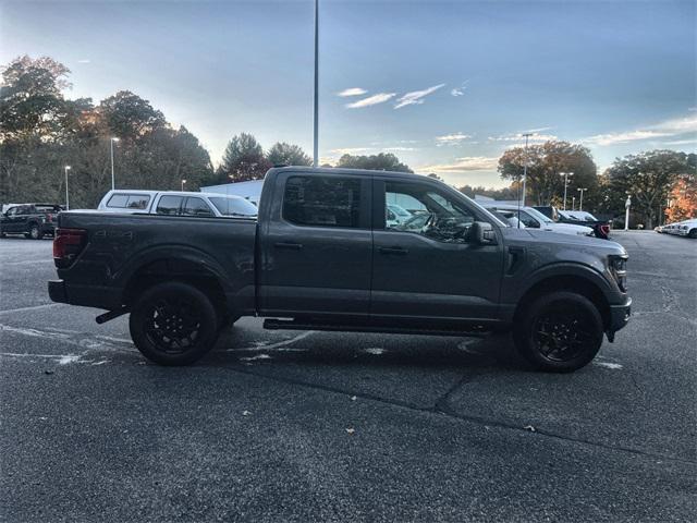 new 2025 Ford F-150 car, priced at $52,652
