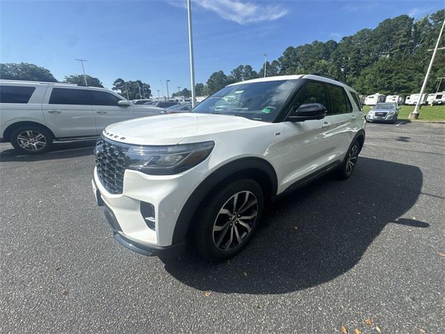 new 2025 Ford Explorer car, priced at $46,806