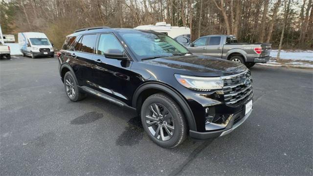 new 2025 Ford Explorer car, priced at $45,312