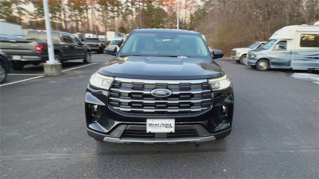 new 2025 Ford Explorer car, priced at $45,312