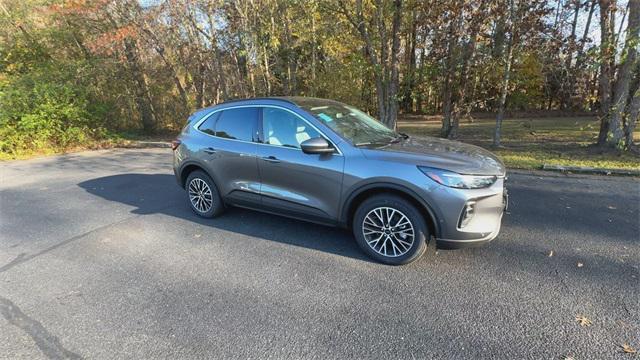 new 2023 Ford Escape car, priced at $40,100