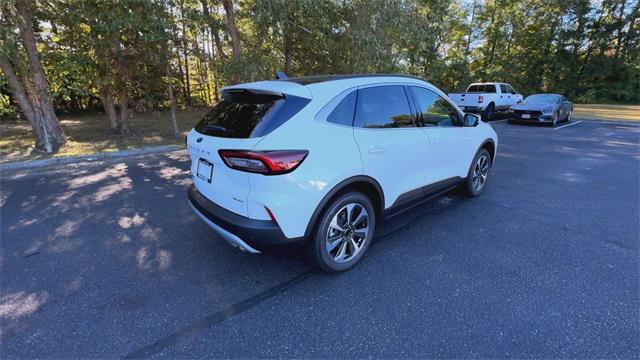 new 2025 Ford Escape car, priced at $39,241