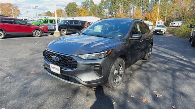 new 2025 Ford Escape car, priced at $29,930