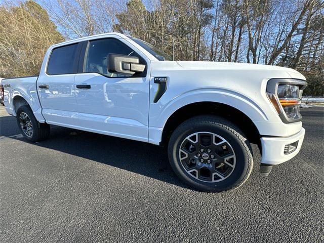 new 2025 Ford F-150 car, priced at $49,152