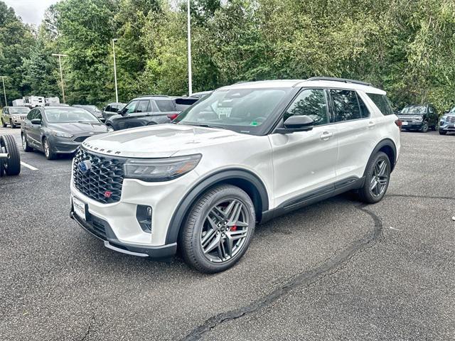 new 2025 Ford Explorer car, priced at $57,754