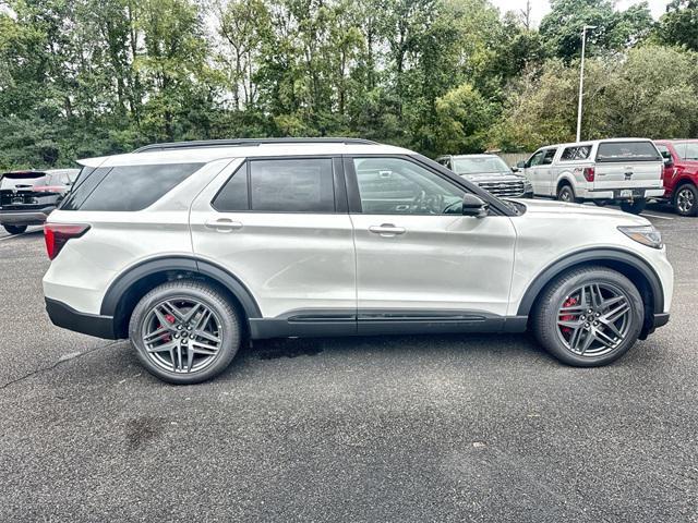 new 2025 Ford Explorer car, priced at $57,754