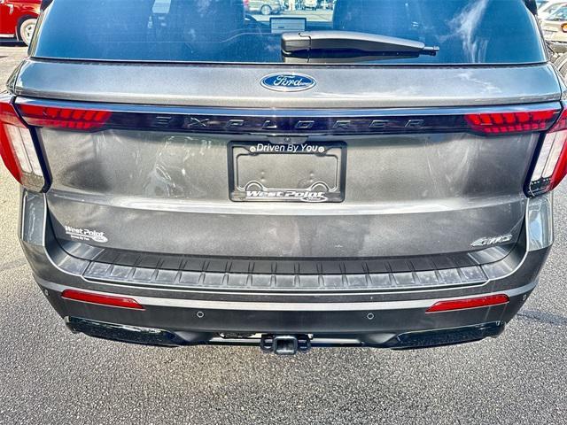 new 2025 Ford Explorer car, priced at $53,770