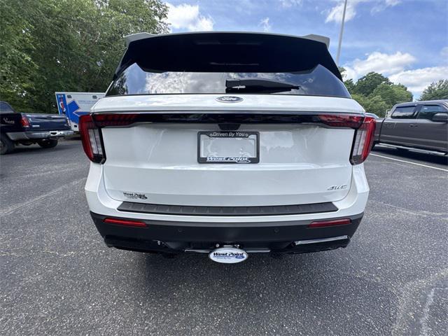 new 2025 Ford Explorer car, priced at $49,906