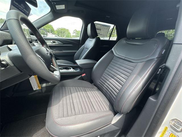 new 2025 Ford Explorer car, priced at $49,906