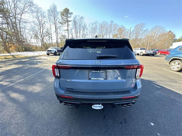 new 2025 Ford Explorer car, priced at $57,957