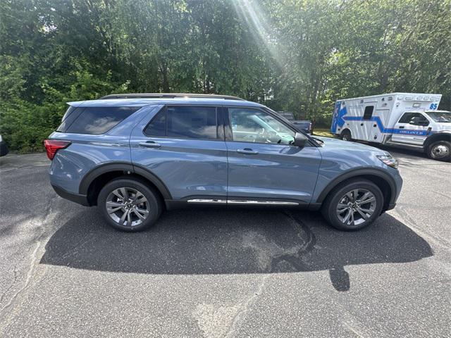 new 2025 Ford Explorer car, priced at $45,542