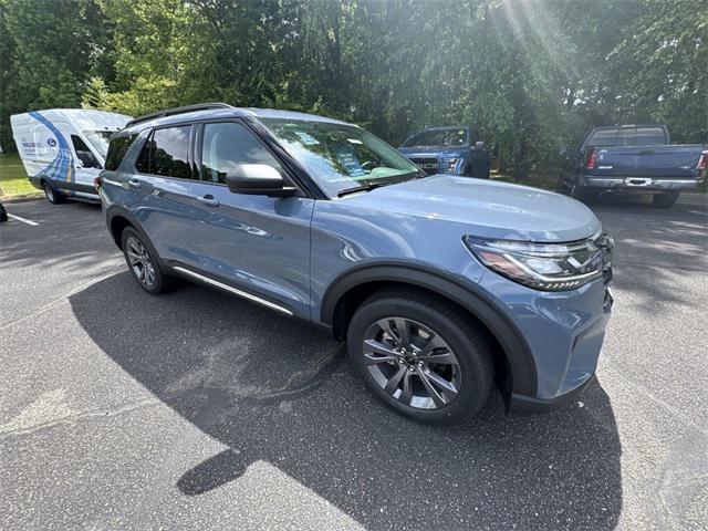 new 2025 Ford Explorer car, priced at $45,542
