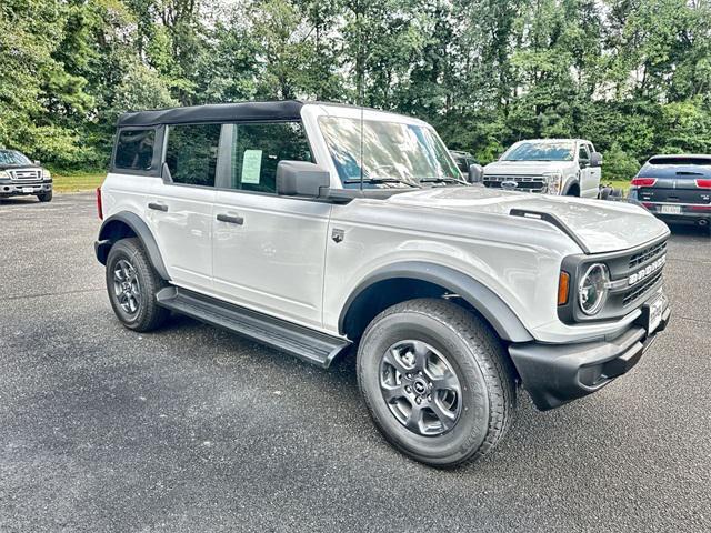 new 2025 Ford Bronco car, priced at $43,997