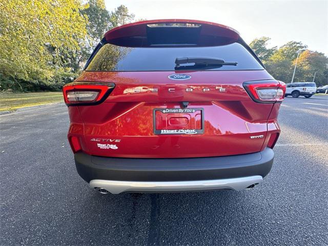 new 2025 Ford Escape car, priced at $31,200