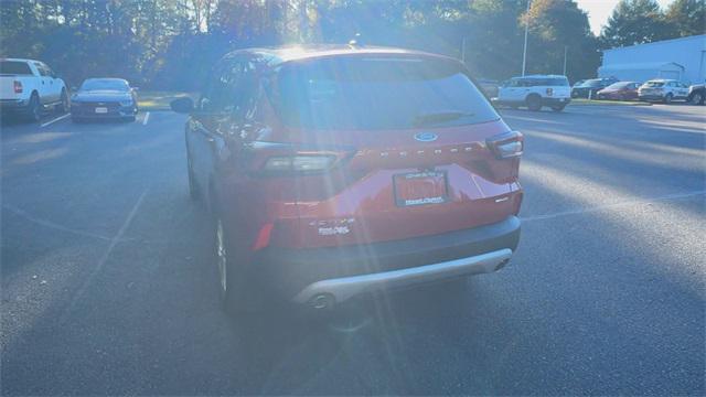 new 2025 Ford Escape car, priced at $31,200