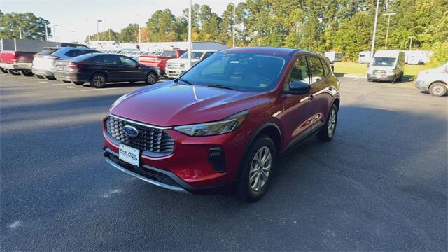 new 2025 Ford Escape car, priced at $31,200