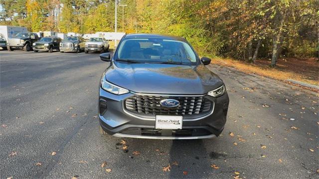 new 2025 Ford Escape car, priced at $30,800