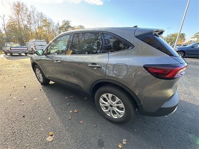 new 2025 Ford Escape car, priced at $30,800